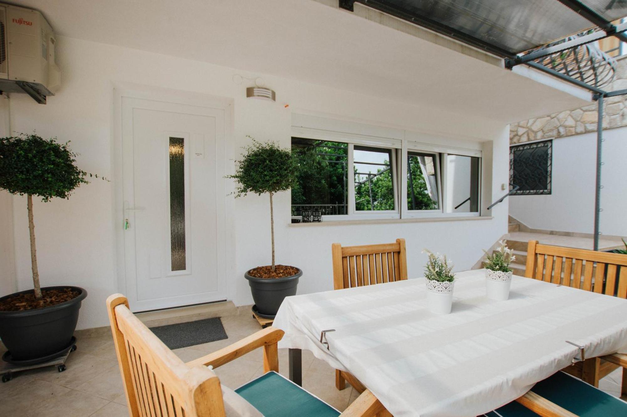 Mamma Mia Apartments-City Center Hvar Town Dış mekan fotoğraf